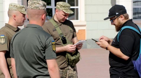 "СВАВІЛЛЯ ВОЄНКОМІВ БУДЕ" - Дмитро "Калинчук" Вовнянко 