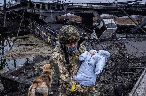 "Двіж на вхід та вихід..." - Олена Кудренко